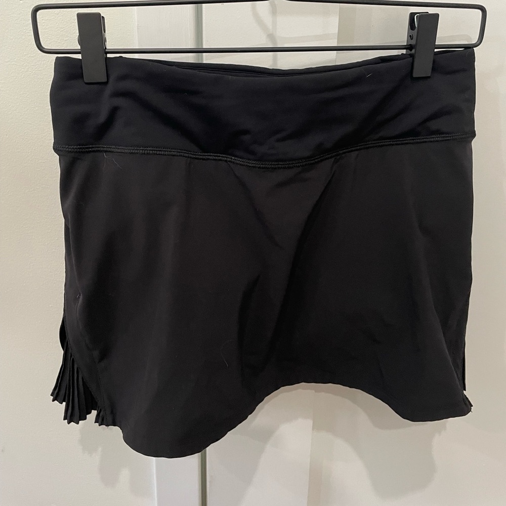 Black lululemon tennis skirt